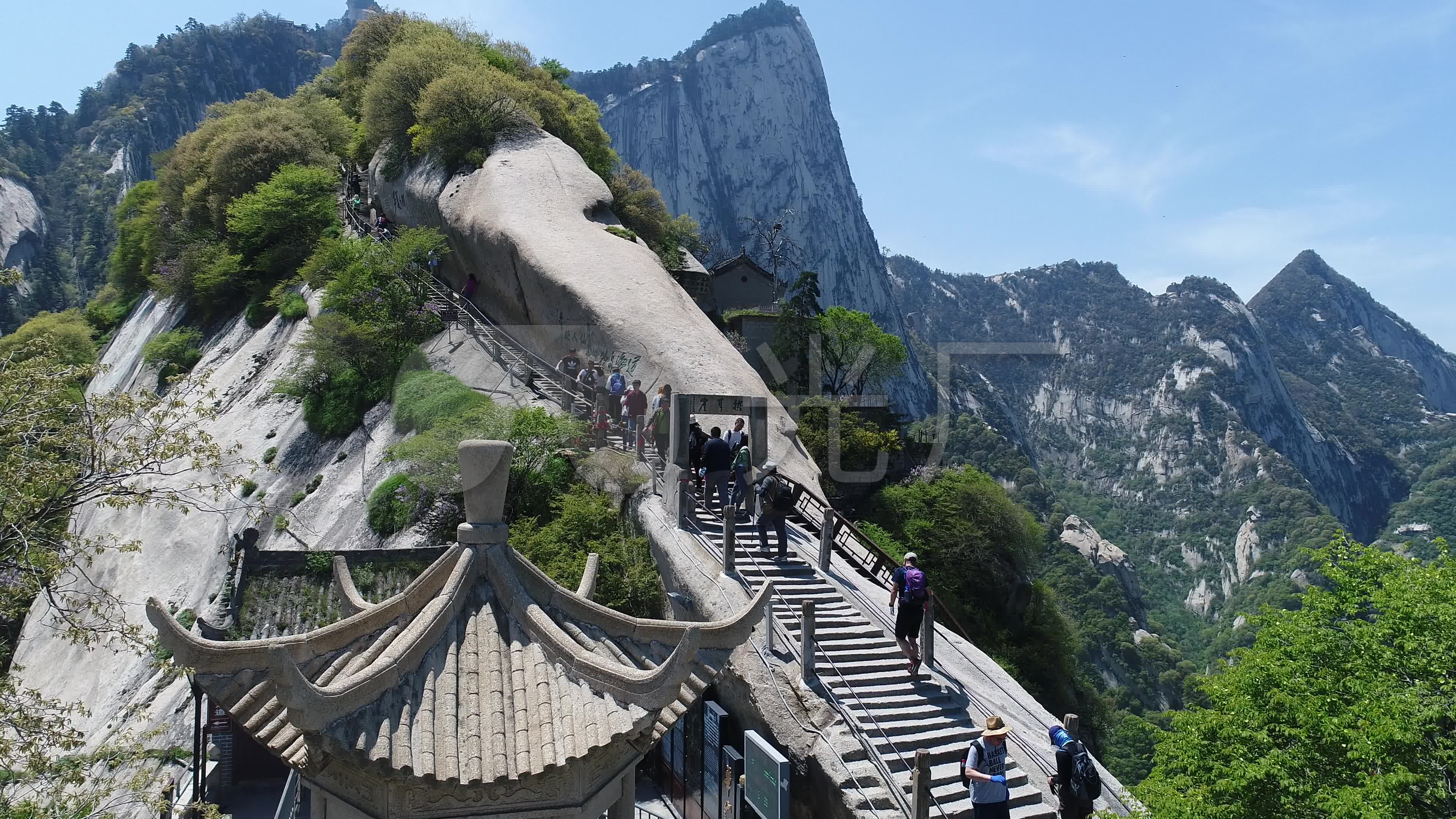 大同到包头的长途汽车几点发车，在哪个车站